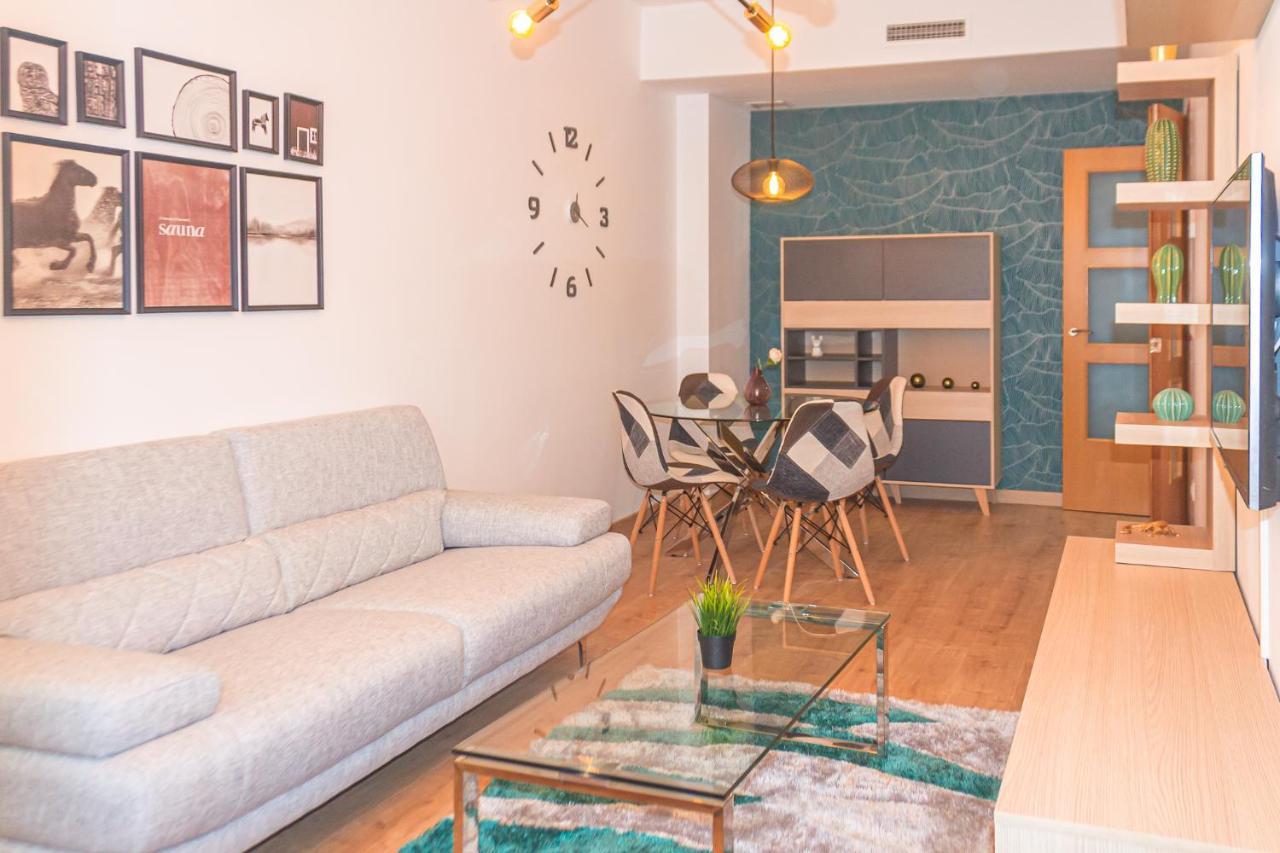 Apartament House *